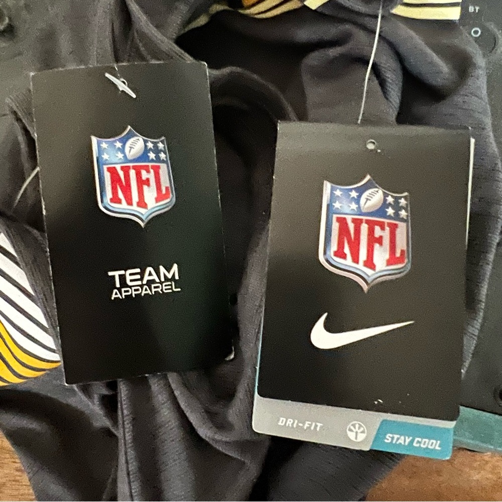 Nike City (NFL Pittsburgh Steelers)
Women's Racerback Tank Top Size XS - Picture 5 of 10